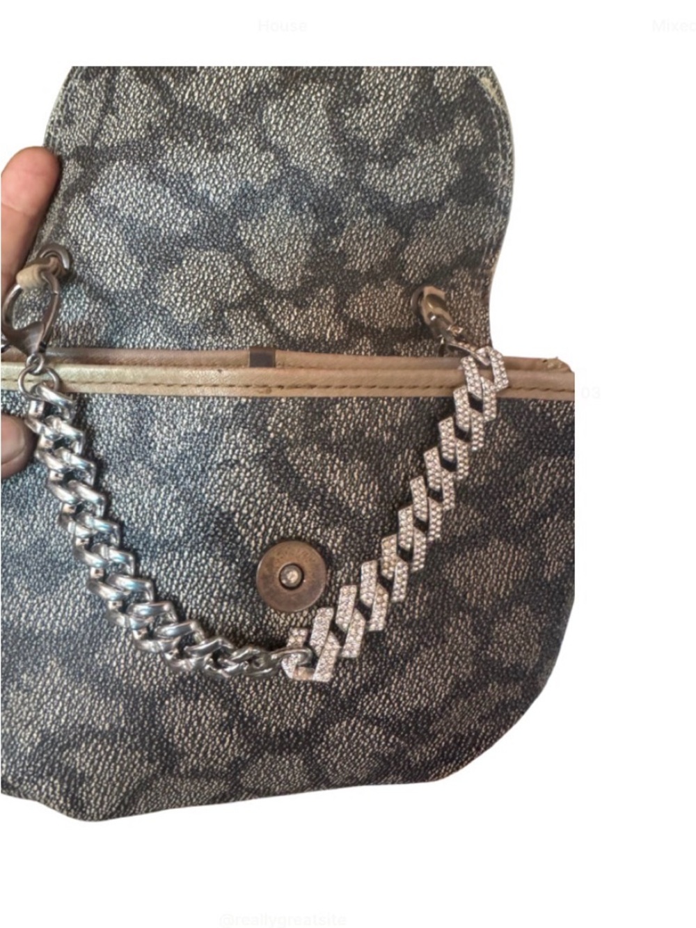 YSL Yves Saint Laurent mini Crossbody - Picture 3 of 6